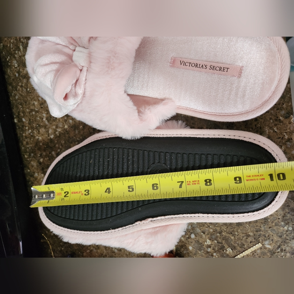 Victoria Secret Slippers Pink